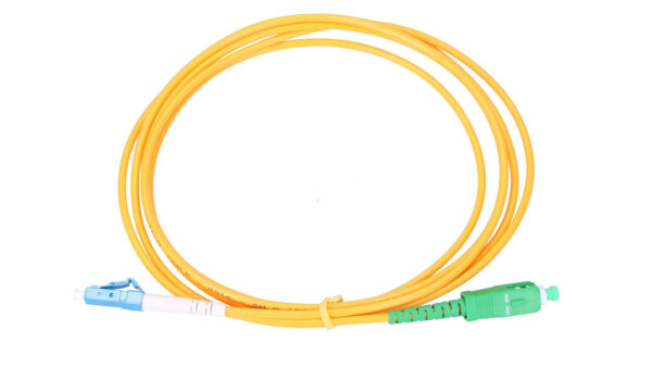 Patchcord Jednomodowy, Simplex, G652D, 3mm, 0,5m Extralink SC/APC-LC/UPC