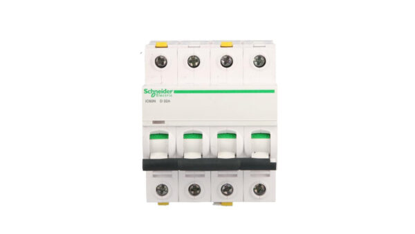 Wyłącznik nadprądowy 4P D 32A 6kA AC iC60N-D32-4 A9F05432