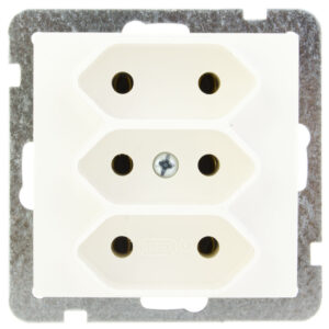 AS Gniazdo potrójne b/u 2.5A EURO ecru GP-3G/m/27